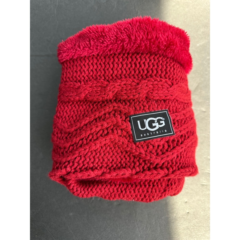 UGG Australia Red Cable Knit Infinity Scarf Faux Fur‎ Lined Winter Snood Cowl